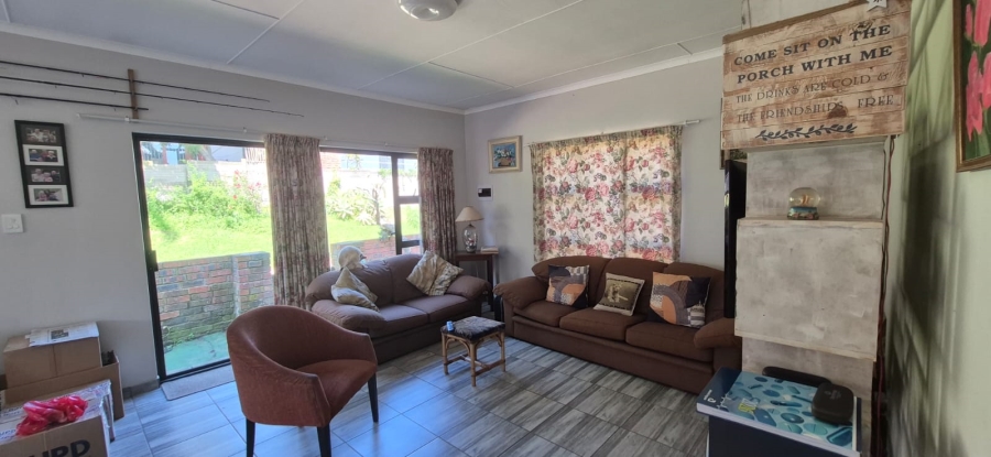 2 Bedroom Property for Sale in Cosy Corner Eastern Cape